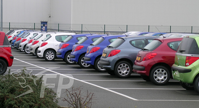 Photos de la Peugeot 207 sur le site de Poissy